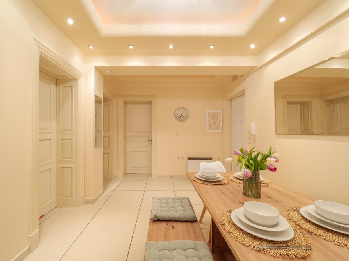 Aura Elegant Apartment Near Garitsa Bay Análipsis Extérieur photo
